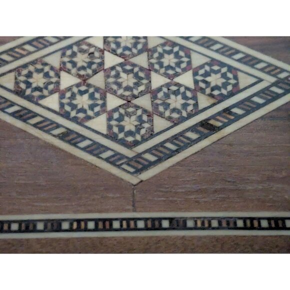 Vintage Marquetry Intricate Inlay Wood Box Trinket Jewelry Handmade - Picture 3 of 12
